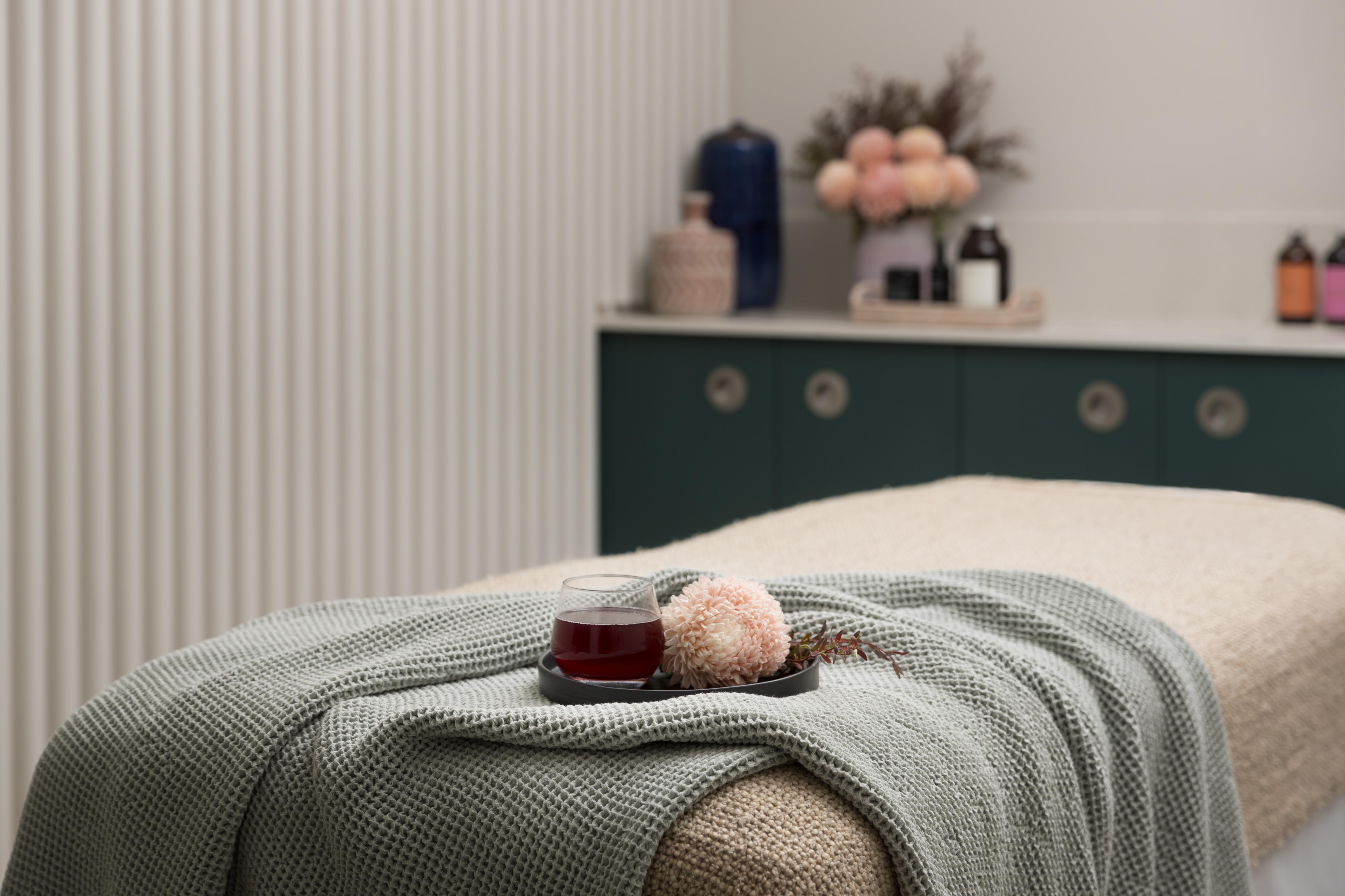 Crystalbrook Riley Hotell Cairns Eksteriør bilde Massage table