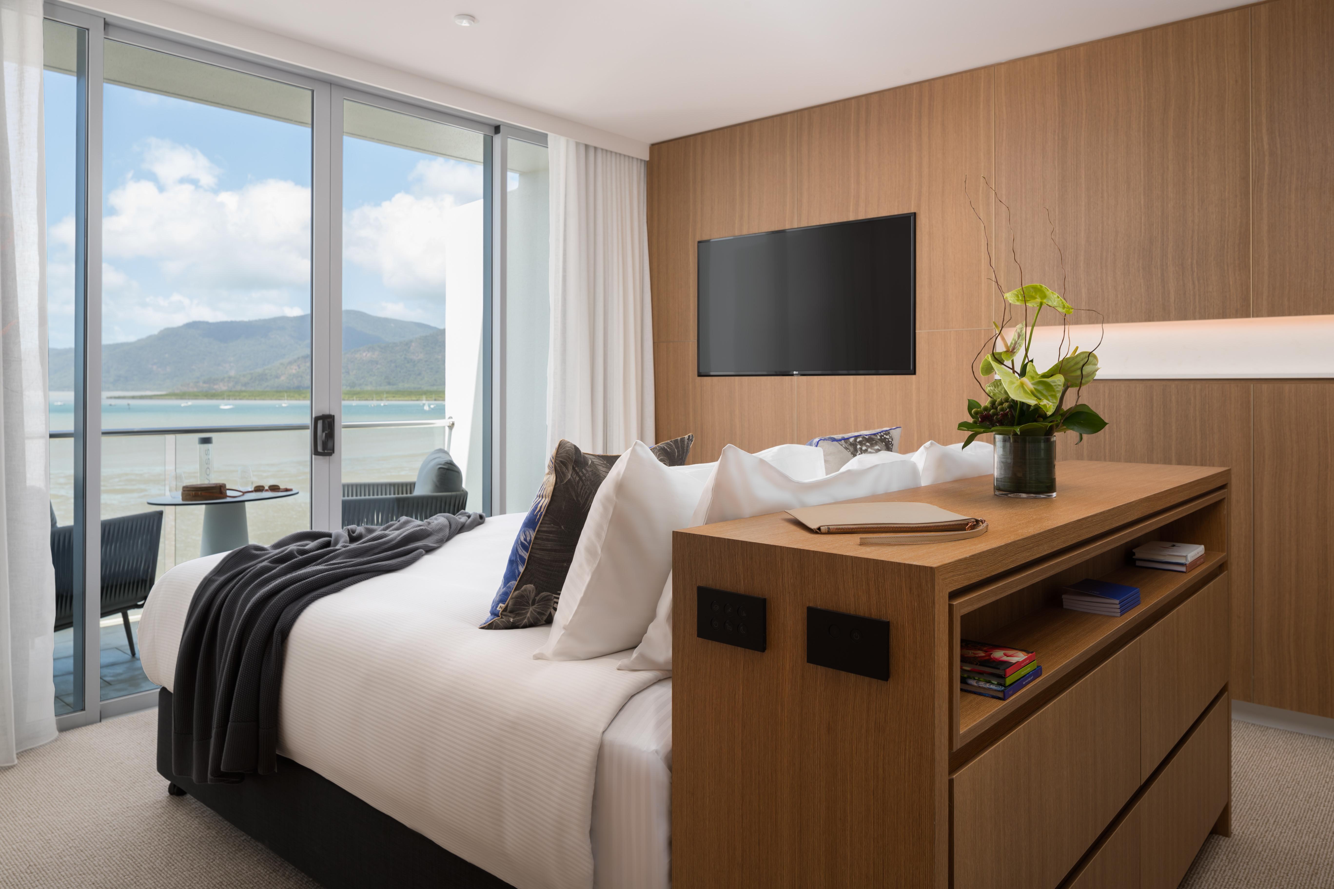 Crystalbrook Riley Hotell Cairns Eksteriør bilde A bedroom at the hotel