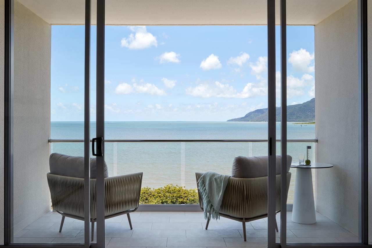 Crystalbrook Riley Hotell Cairns Eksteriør bilde View from a guest room