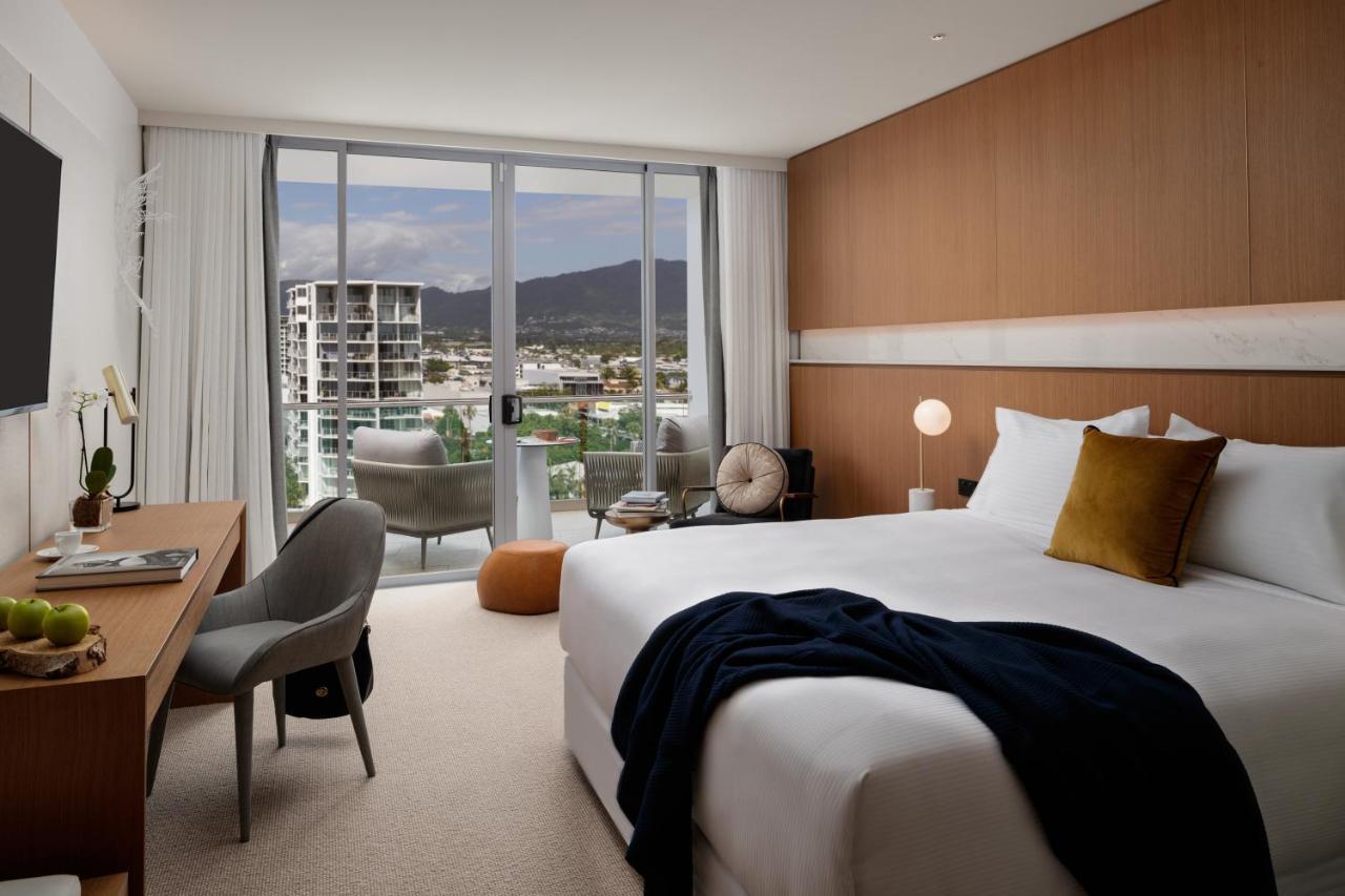 Crystalbrook Riley Hotell Cairns Eksteriør bilde A bedroom at the W Hotel, Brisbane