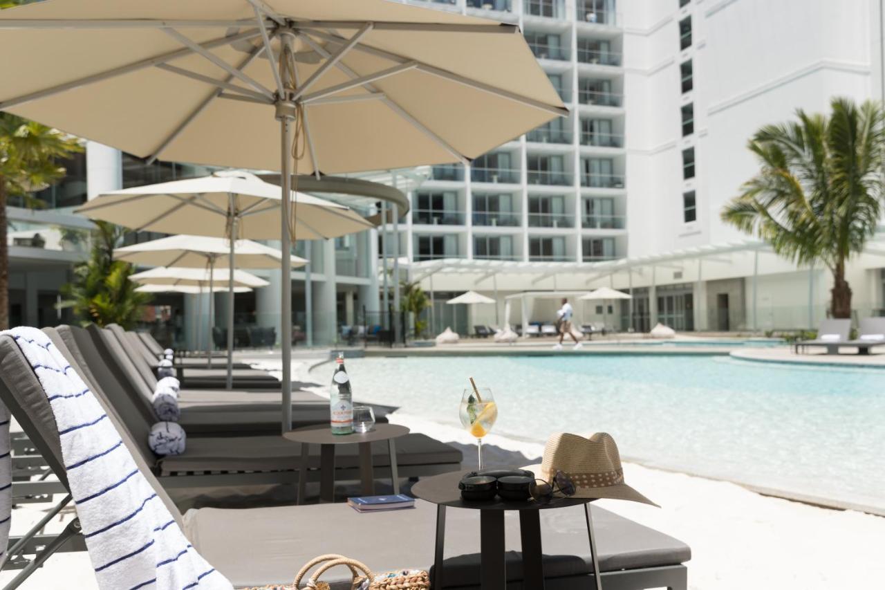 Crystalbrook Riley Hotell Cairns Eksteriør bilde The pool at The Pearl
