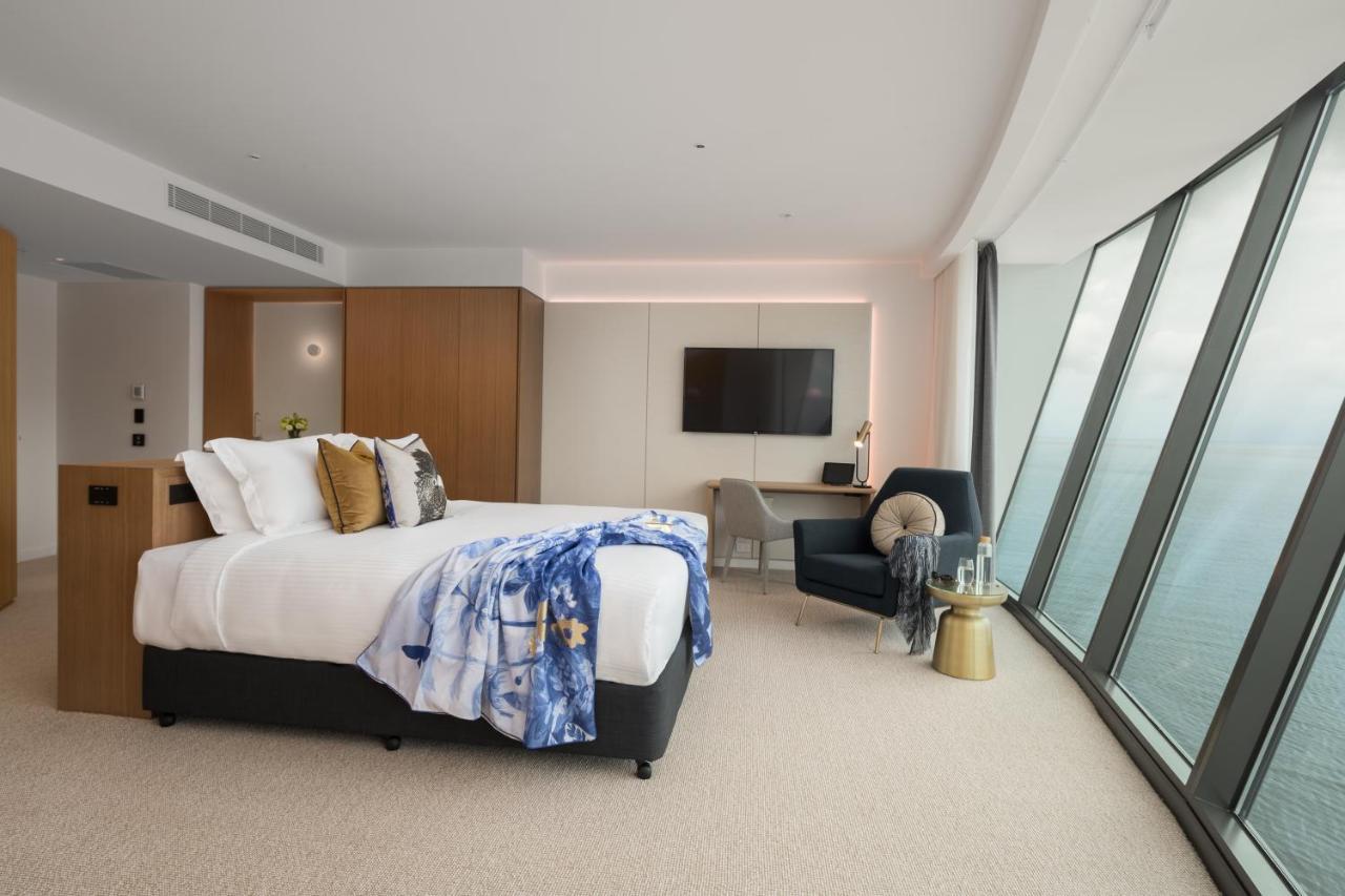 Crystalbrook Riley Hotell Cairns Eksteriør bilde A bedroom at the hotel